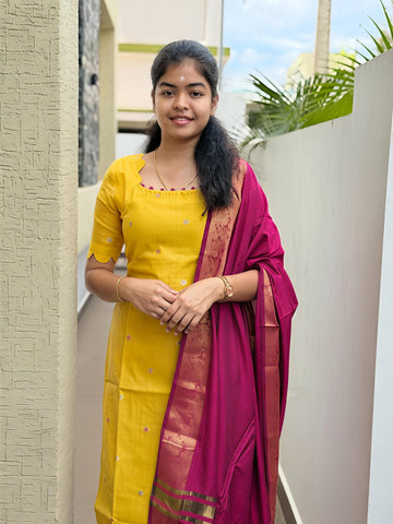 Aadhirai Chanderi Silk Kurta Set